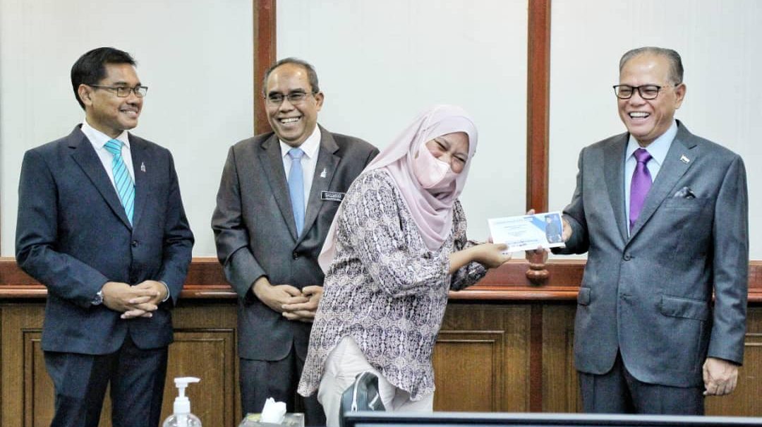 MBPahangbantumangsaribut2